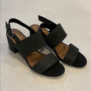 TOM sandals size 7.  Never worn. Brand new!!!! 65$